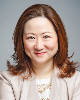 Eunice Lee, licensed clinical social worker